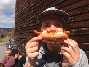 grillingsesongen-er-i-gang-pa-filmskolen